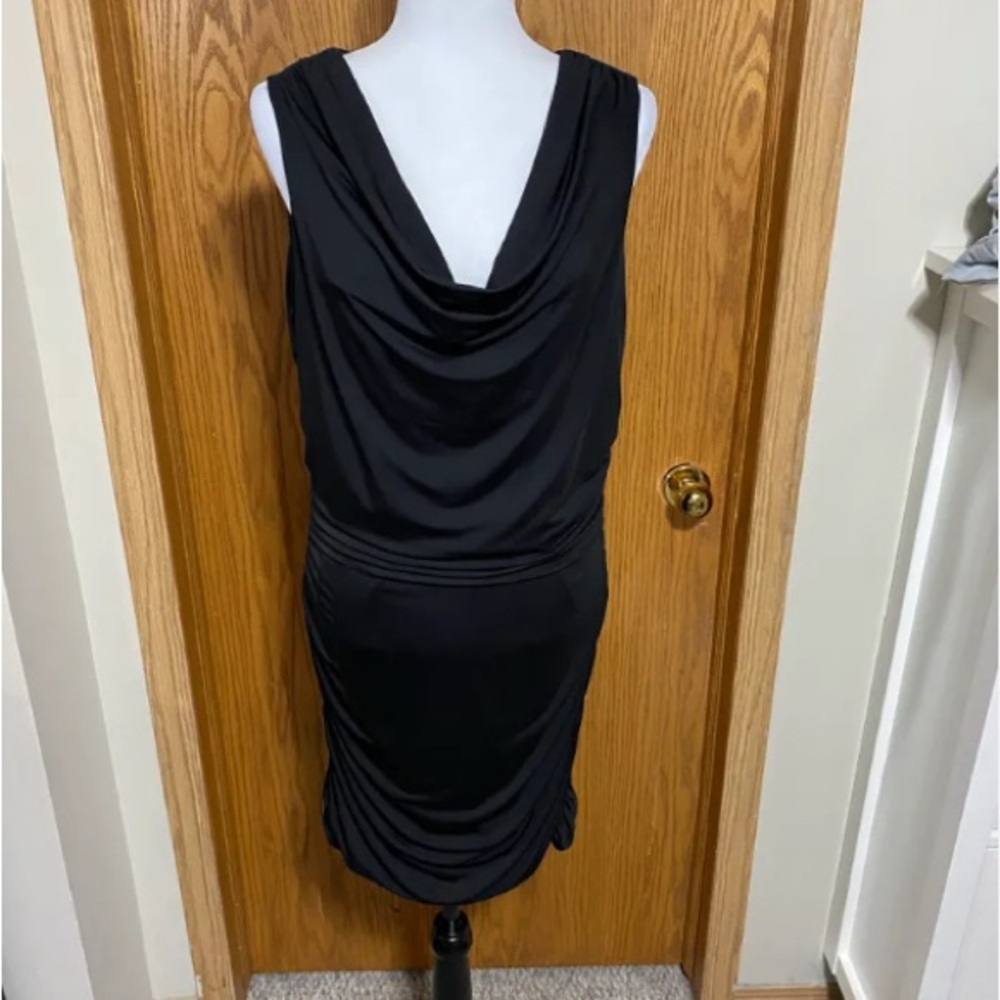 Elegant Black Sleeveless Dress